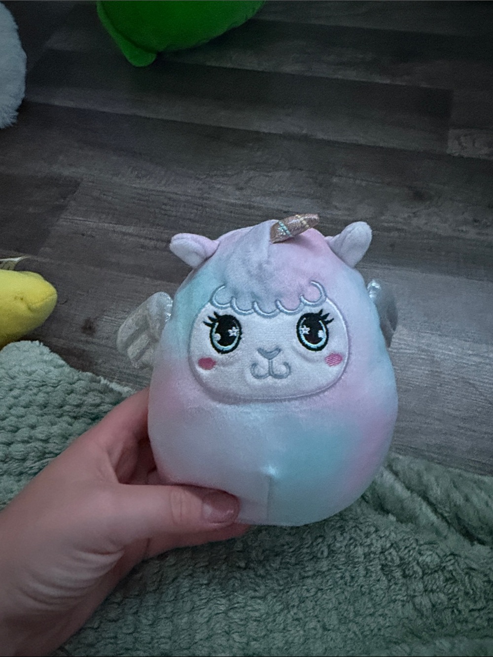 Mini mystery Squishmallow